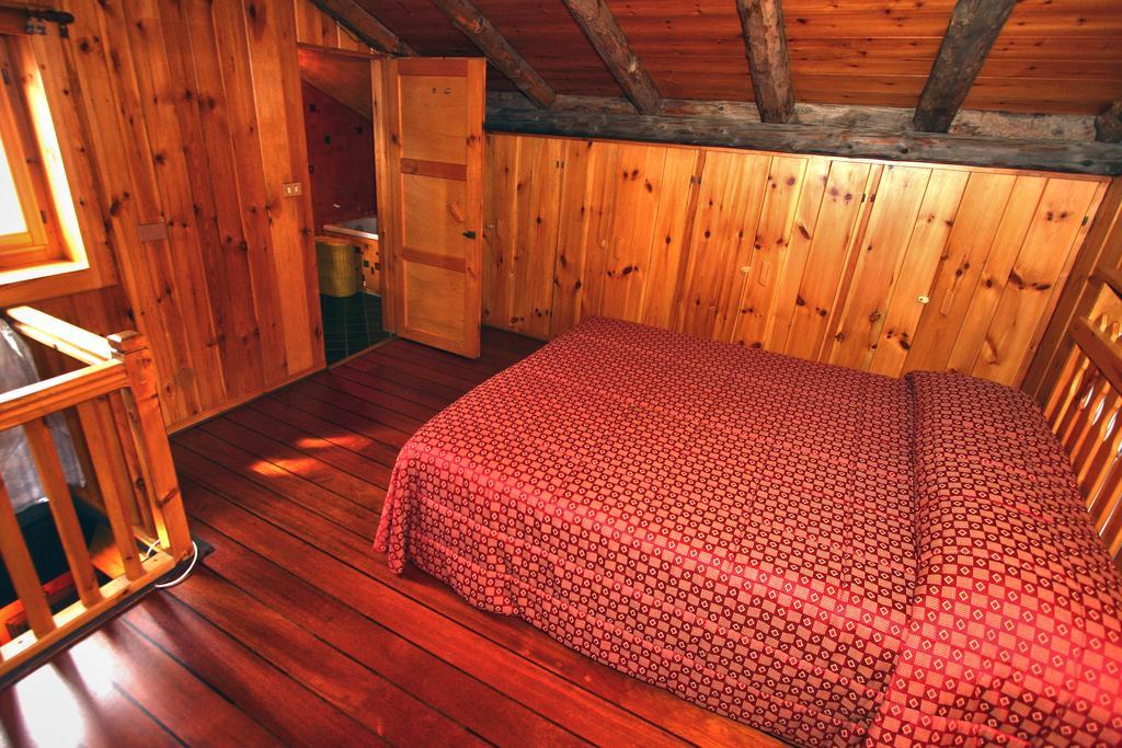 Champoluc Apartment エクステリア 写真